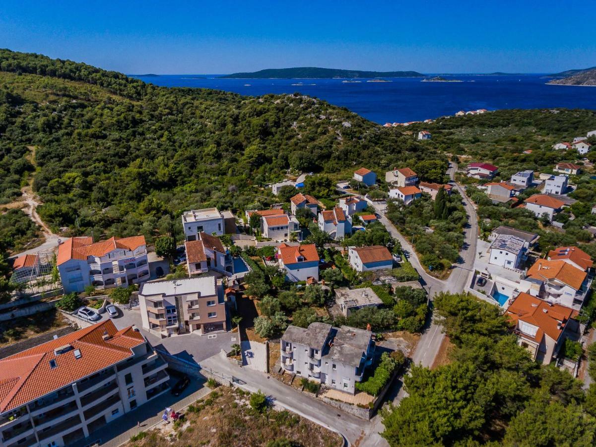 Apartments Mare Trogir Ngoại thất bức ảnh