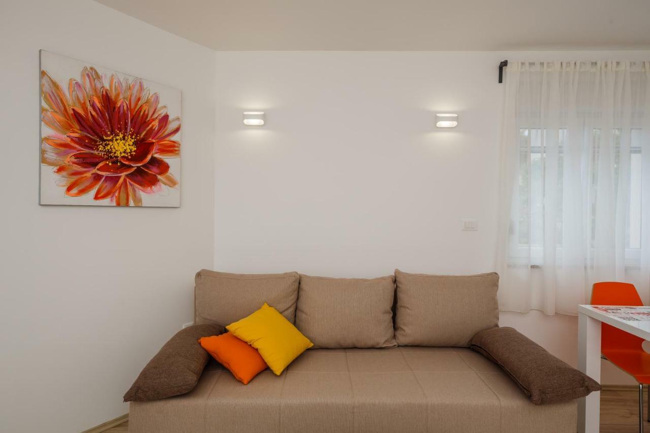 Apartments Mare Trogir Ngoại thất bức ảnh