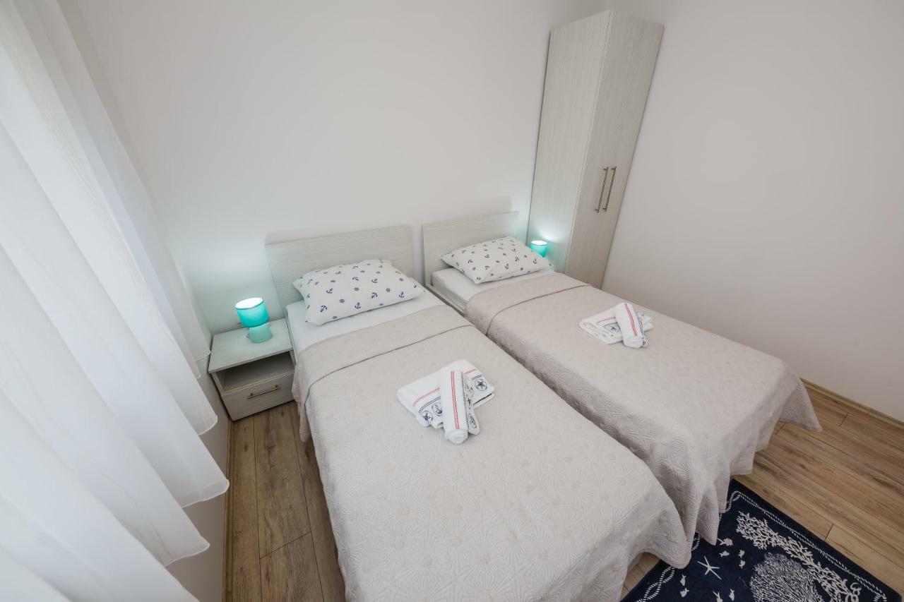 Apartments Mare Trogir Phòng bức ảnh