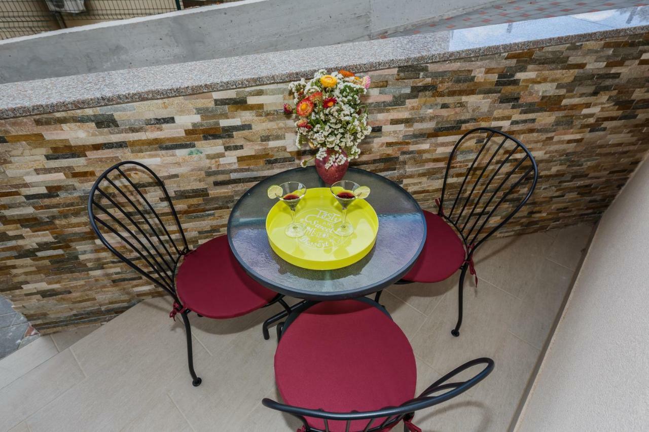 Apartments Mare Trogir Ngoại thất bức ảnh